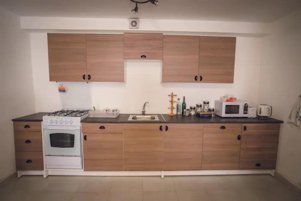 Karrain Villa-The Apartment 马达巴 外观 照片